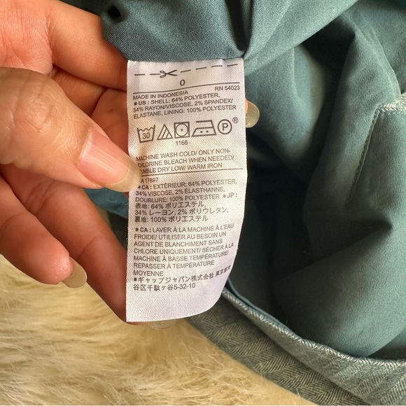 Banana Republic Houndstooth Pencil Skirt - Picture 5 of 6